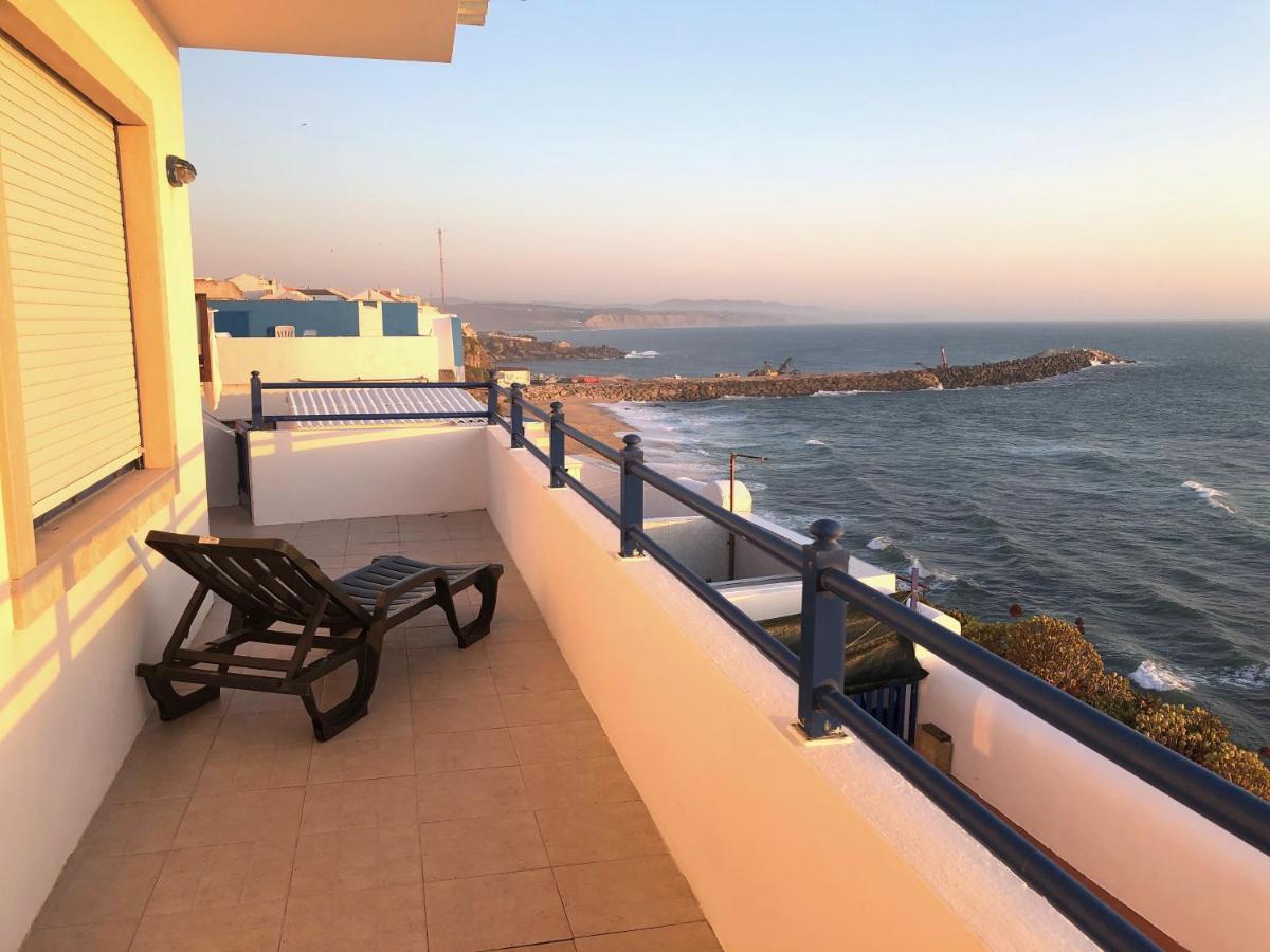Cliff House Next To Beach Эрисейра Экстерьер фото